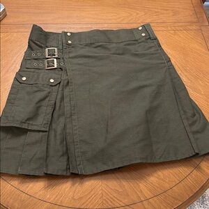 Majestic Mens Green Ripstop Utility Kilt Modern Ripstop Pleated Size 42 Like New